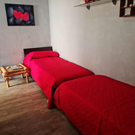 La Casa Di Mimi' Apartment เชฟาลู ภายนอก รูปภาพ