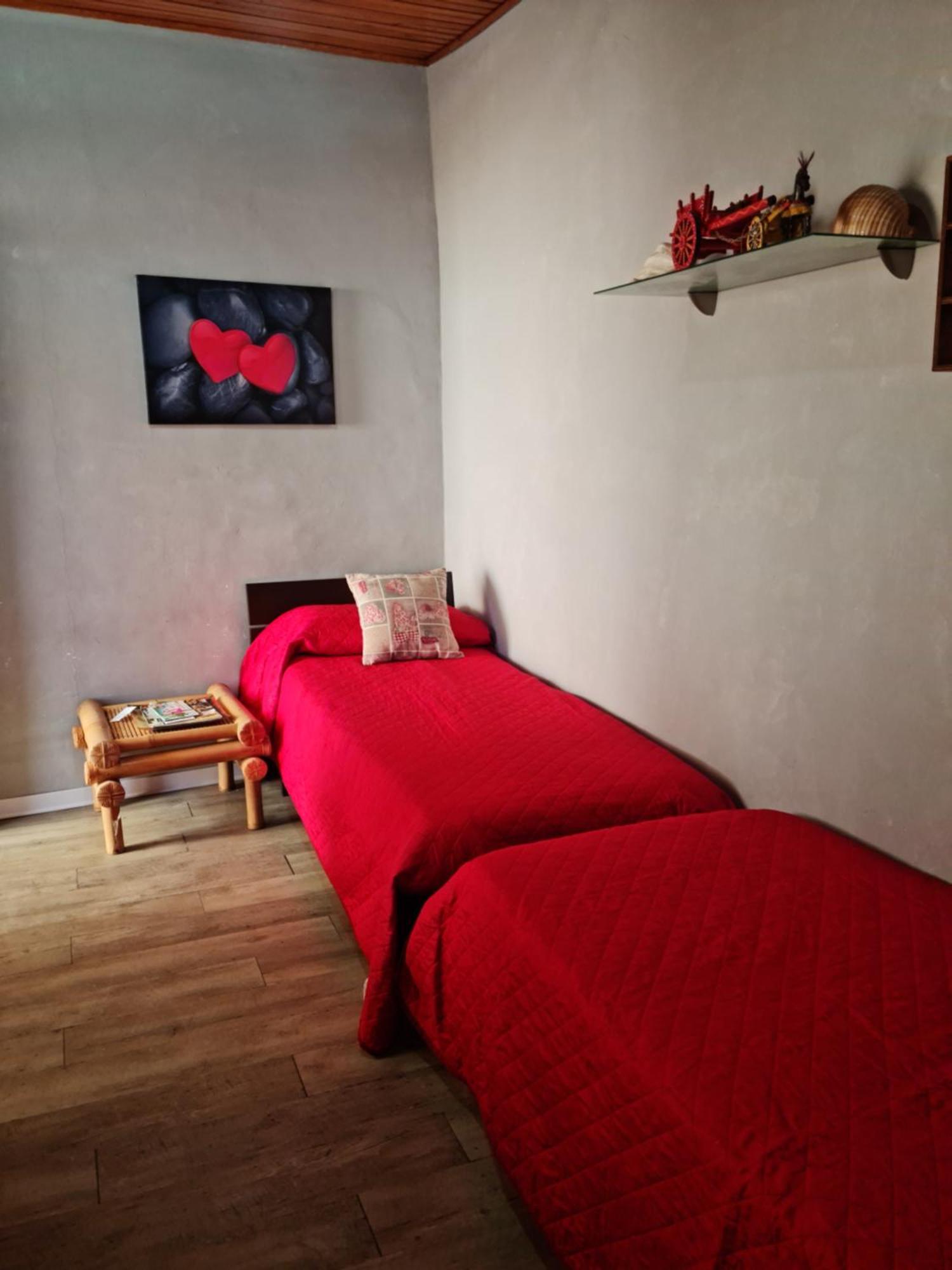 La Casa Di Mimi' Apartment เชฟาลู ภายนอก รูปภาพ